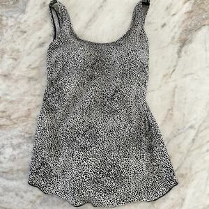 Shore Shapes 12 Tankini One Piece Swimsuit Black White Tummy Control